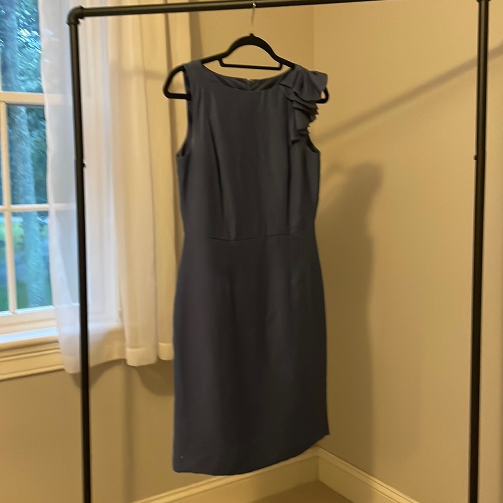 Ann Taylor women’s sleeveless dress, size 4
